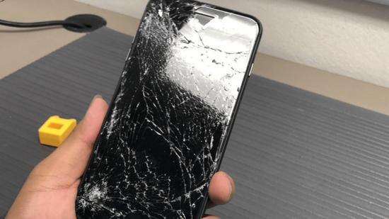 如何从屏幕损坏的iphone中恢复数据?